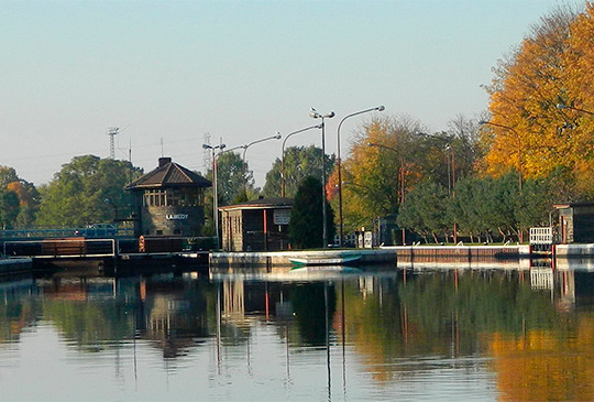 Die Schleuse in Łabędy